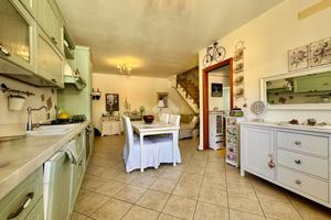 2 LOCALI A BORGHI