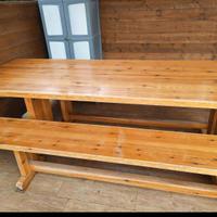 tavolo in legno massello 12 posti con panche 