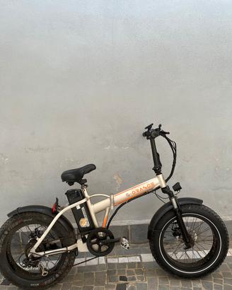 Fat bike elettrica pieghevole 