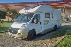 CARAVAN INTERNATIONAL X-TIL GARAGE M SEMINTEGRALE