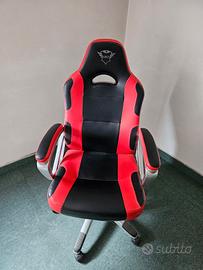 Sedia gaming GXT nero/rosso girevole con ruote