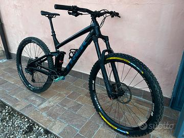 Trek Slash 8