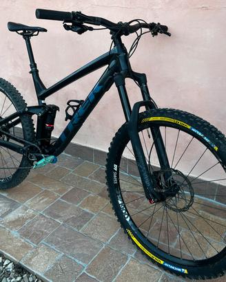 Trek Slash 8