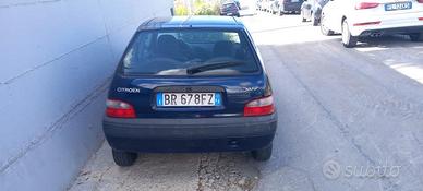 Citroën Saxo anno 2001 in buono stato.