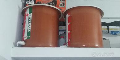 Contenitori in vetro resina