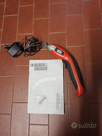 Taglierino elettrico Black and Decker