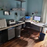 tavolo scrivania operativa professionale