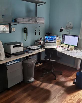 tavolo scrivania operativa professionale