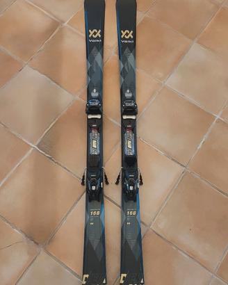 Sci Völkl Deacon 7.6 con attacchi Marker vMotion 1