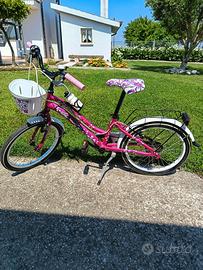 bici per bambina dai sei anni ai dieci di età 