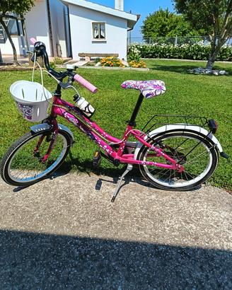 bici per bambina dai sei anni ai dieci di età 
