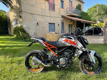 Ktm duke 125