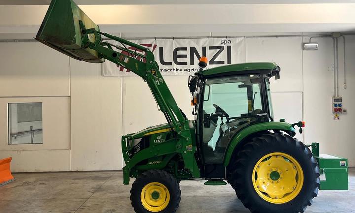 Trattore john deere 4066r
