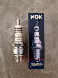 Candela NGK BR8HIX iridio NUOVA