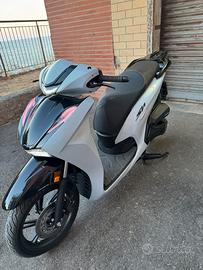 HONDA SH 350