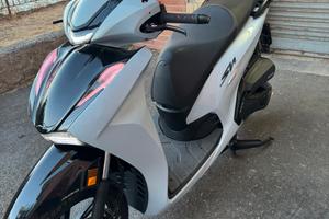 HONDA SH 350