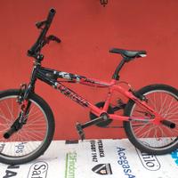Bicicletta BMX 