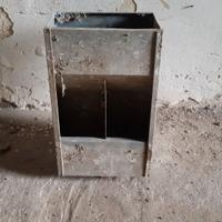 mangiatoie per conigli o volatili