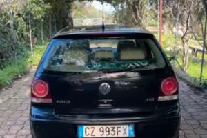 Volkswagen Polo 1.4 TDI tettuccio. Neopatentati