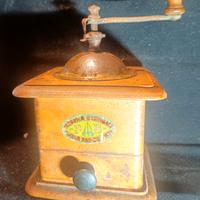 macinacaffe' manuale antico 