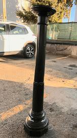 Piedistallo / colonna in marmo verde