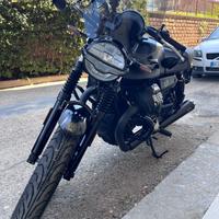 Moto Guzzi V7 IV - 2021 Centenario