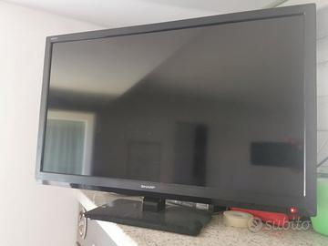 Sharp Aquos 24BB0E - 24" HD Ready LED TV, DVB-T2/S