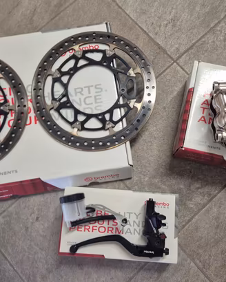 pinze pompa dischi brembo Yamaha R1 2015 2026