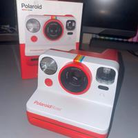 Polaroid Now Rossa