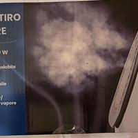 Ferro da stiro a vapore con scatola