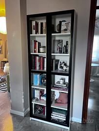 LIBRERIA IKEA CON ANTE VETRO E LEGNO NERO