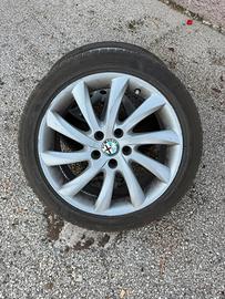 Cerchi 17” Alfa Romeo + gomme 4 stagioni