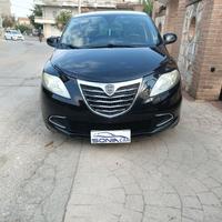 Lancia Ypsilon 0.9 TwinAir 85 CV 5 porte S&S Gold