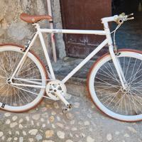 bicicletta fixie celia bianca 