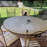 Tavolo rotondo ferro battuto e ceramica + 6 sedie