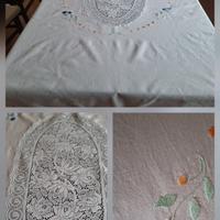 Tovaglia vintage anni '70 ricamo e pizzo Ved.descr