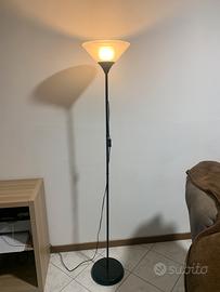 Lampada a piantana