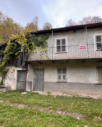 Rustico e Casale con terreni