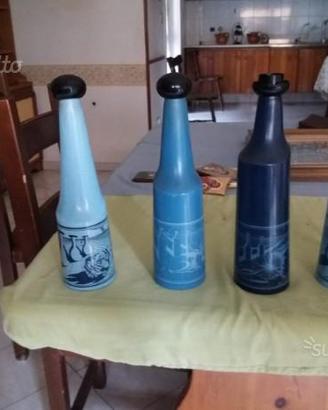 Bottiglie vintage di Salvador Dalì