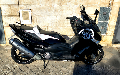 Yamaha t max