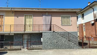 Porzione di villa bifamiliare