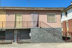 Porzione di villa bifamiliare