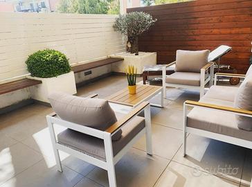 Via Pagliano con due terrazzi e giardini