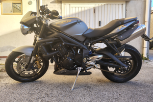 Triumph Street Triple 675R 2009
