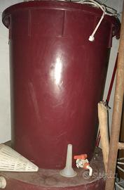 mastella e tino con coperchio per mosto e vino