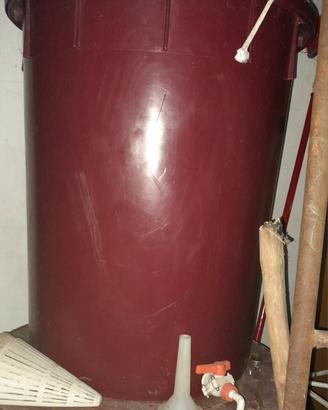 mastella e tino con coperchio per mosto e vino
