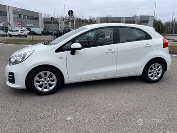 Kia Rio 1.2 CVVT 5p. Cool*Neo patentati *