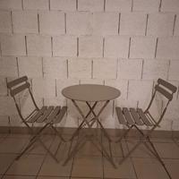 Tavolo pieghevole con due sedie giardino terrazza