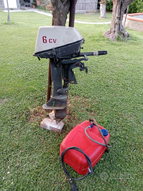 Motore nautico fuoribordo