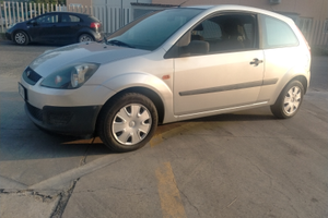 Fiesta Van autocarro